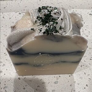 Eslira Natura Fog and Fern Forest Bathing With Juniper Berry Soap 5.5 oz.